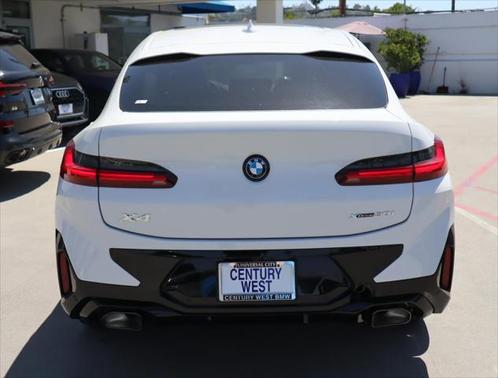 2025 BMW X4 xDrive30i