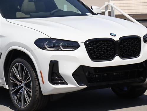 2025 BMW X4 xDrive30i