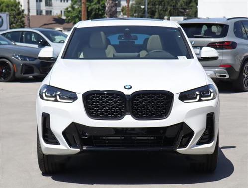 2025 BMW X4 xDrive30i