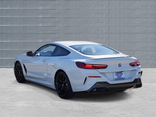 2026 BMW 840 i