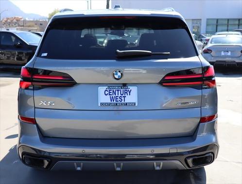 Skyscraper Grey Metallic 2024 BMW X5 sDrive40i