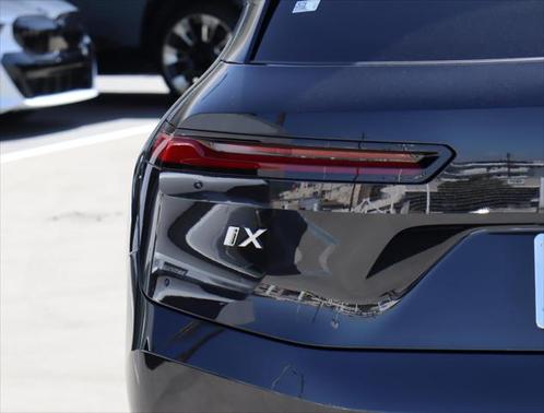 2026 BMW iX xDrive45