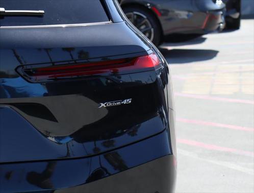 2026 BMW iX xDrive45