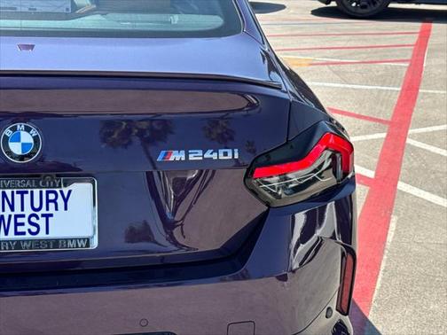 2025 BMW M240 i