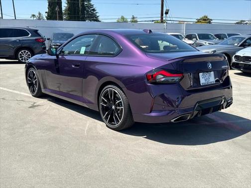 2025 BMW M240 i