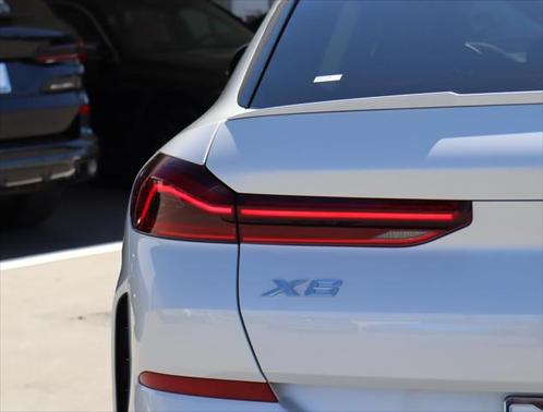 2023 BMW X6 xDrive40i