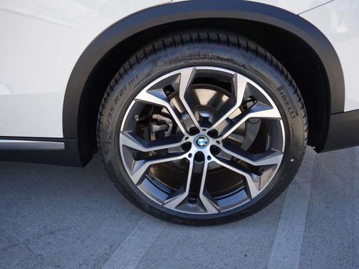 2023 BMW X5 PHEV xDrive45e