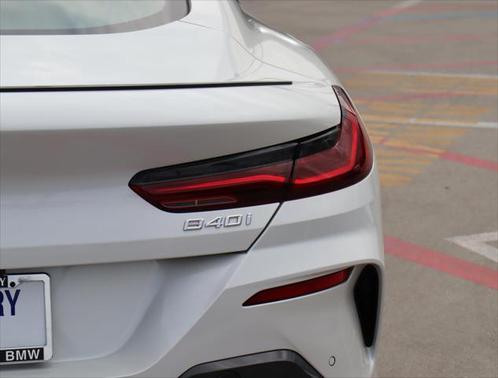 2025 BMW 840 i