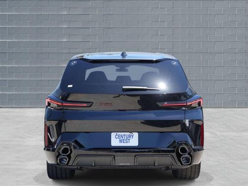 Black Sapphire Metallic 2026 BMW XM Label