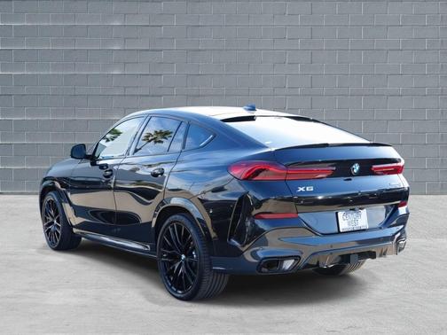 2023 BMW X6 xDrive40i