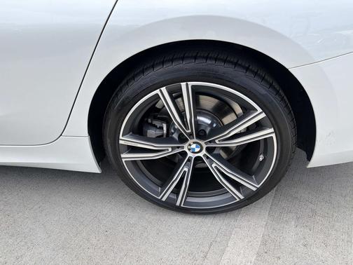 Mineral White Metallic 2024 BMW 330 330i Sedan