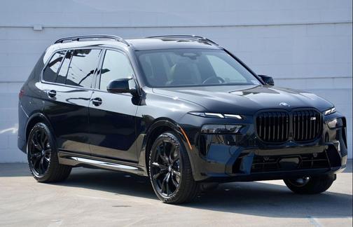 2026 BMW X7 M60i