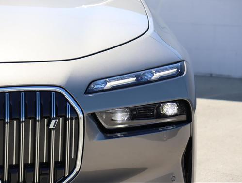 2025 BMW i7 xDrive60