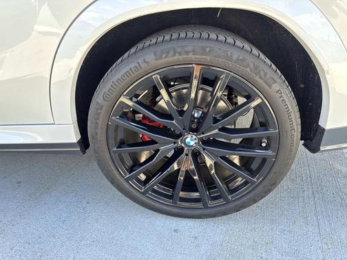 2024 BMW X6 xDrive40i