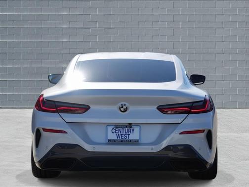 2022 BMW 840 i