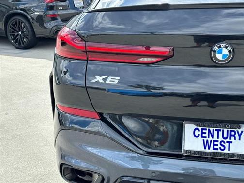 2023 BMW X6 xDrive40i