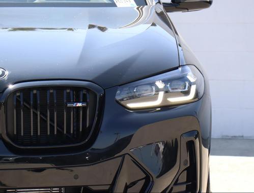 2025 BMW X4 M40i