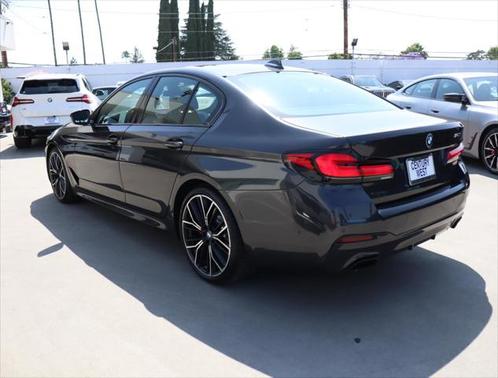 2022 BMW 540 i