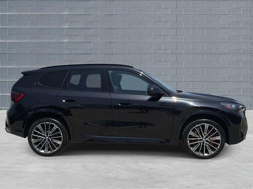 Black Sapphire Metallic 2026 BMW X1 xDrive28i