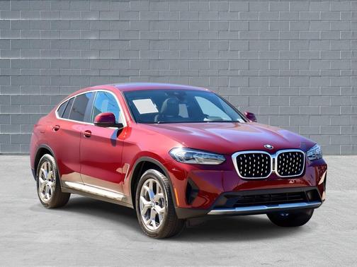 2025 BMW X4 xDrive30i