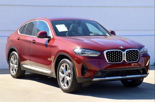 2025 BMW X4 xDrive30i