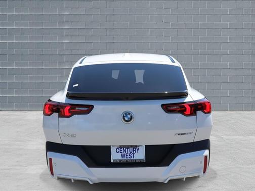 2025 BMW X2 xDrive28i