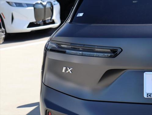 2026 BMW iX xDrive45