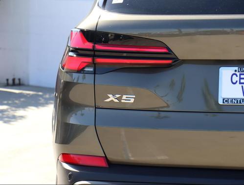 2025 BMW X5 xDrive40i