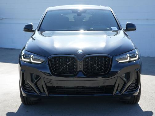 2025 BMW X4 xDrive30i