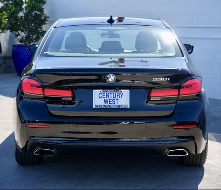 2023 BMW 530 i