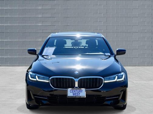 2023 BMW 530 i