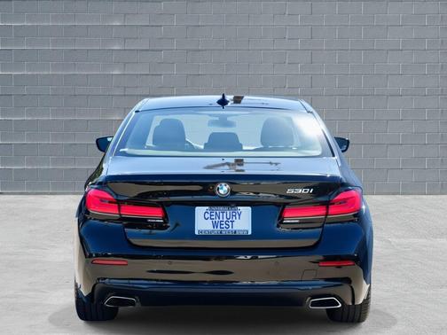 2023 BMW 530 i