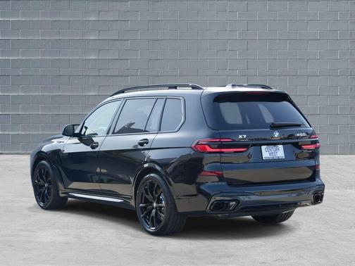 2026 BMW X7 M60i