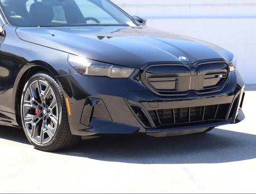 2025 BMW i5 M60
