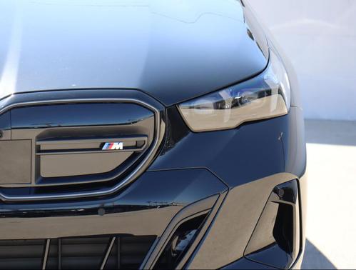 2025 BMW i5 M60