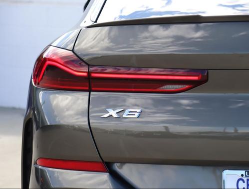2023 BMW X6 xDrive40i