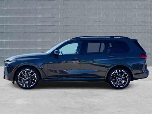 2026 BMW X7 M60i