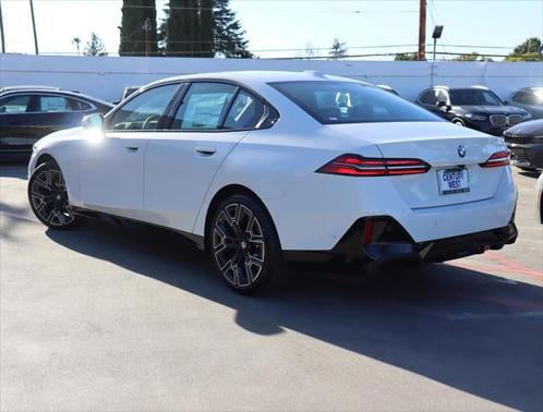 2025 BMW 530 i