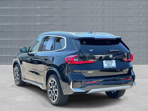 Black Sapphire Metallic 2026 BMW X1 xDrive28i