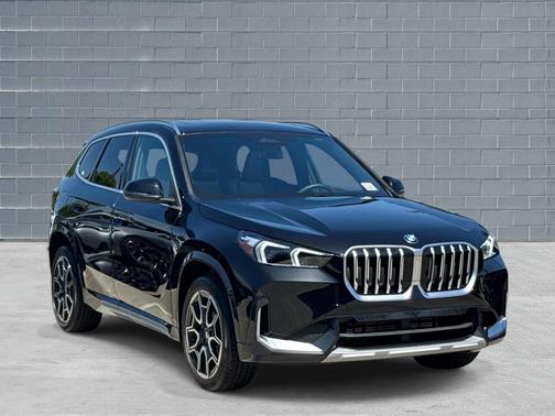 Black Sapphire Metallic 2026 BMW X1 xDrive28i