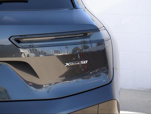 2025 BMW iX xDrive50