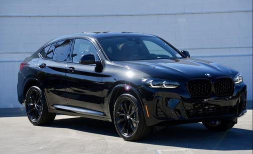 2025 BMW X4 xDrive30i