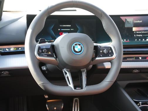 2025 BMW i5 xDrive40