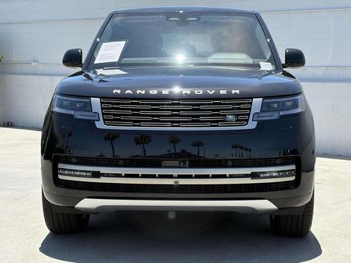 2025 Land Rover Range Rover P400 SE 7 Seat