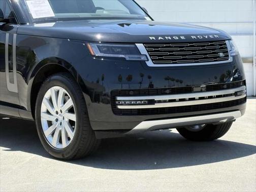 2025 Land Rover Range Rover P400 SE 7 Seat