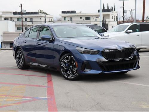 2025 BMW 530 i