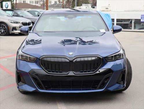 2025 BMW 530 i