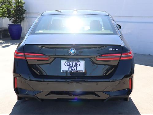 2026 BMW 530 i