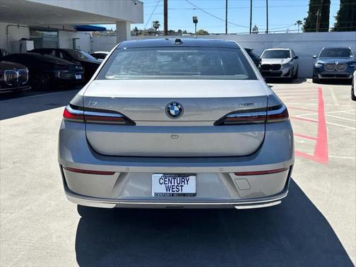 2024 BMW i7 eDrive50