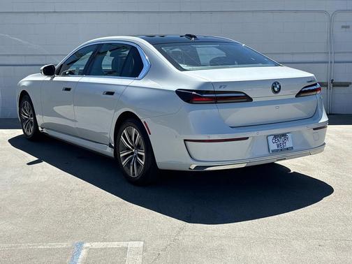2024 BMW i7 eDrive50